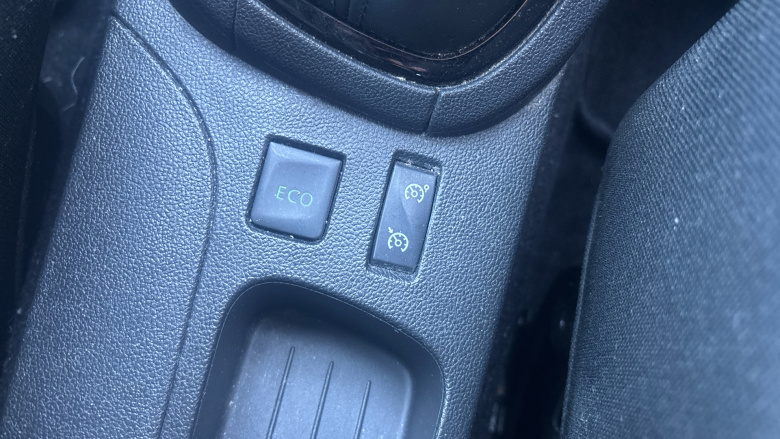 Renault Clio 0.9 TCE 90 Iconic 5dr Petrol Hatchback